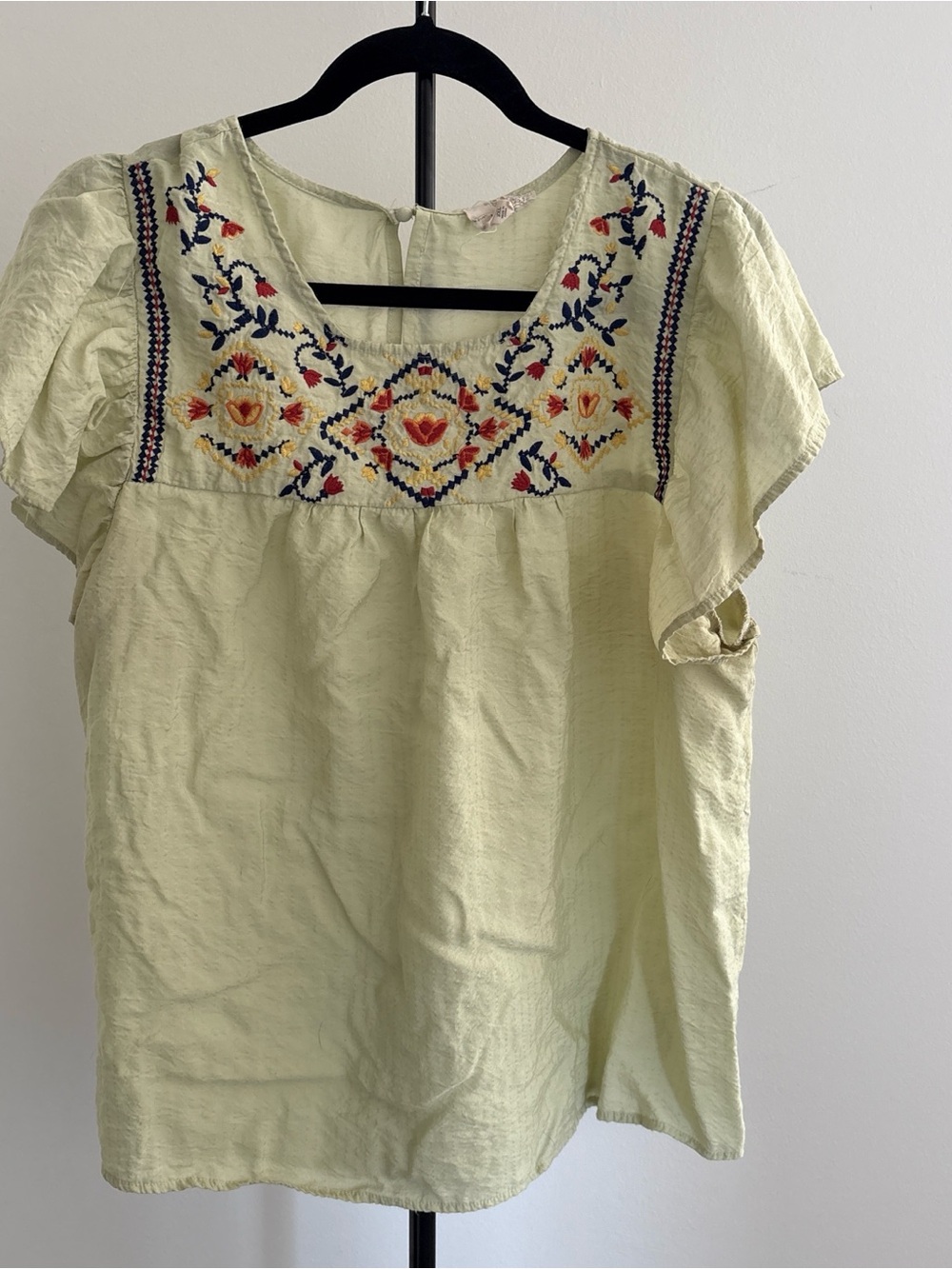 Perch by Blu Pepper Women’s Embroidered Light Green Flutter Sleeve Top